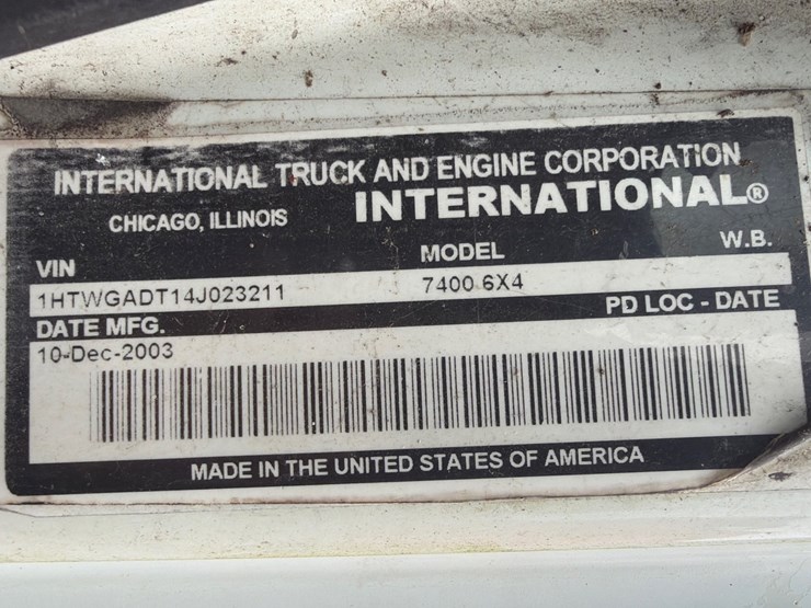 2004-international-7400-image-14