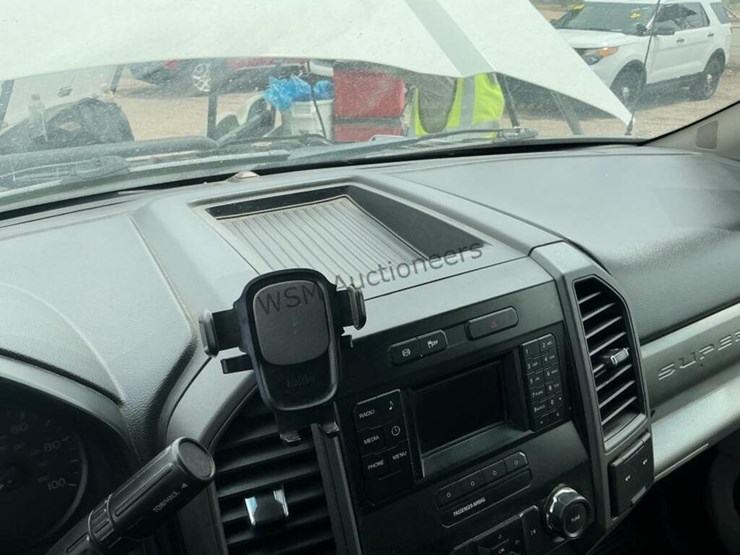 2019-ford-f550-image-18