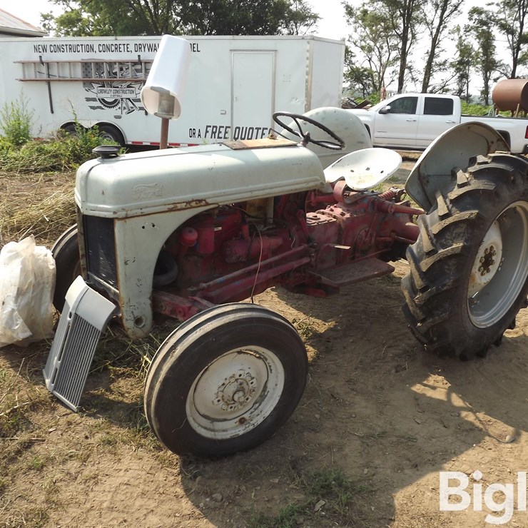 FORD 8N