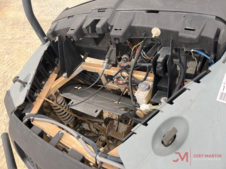 2019-ingersoll-rand-club-car-carryall-utv-image-6