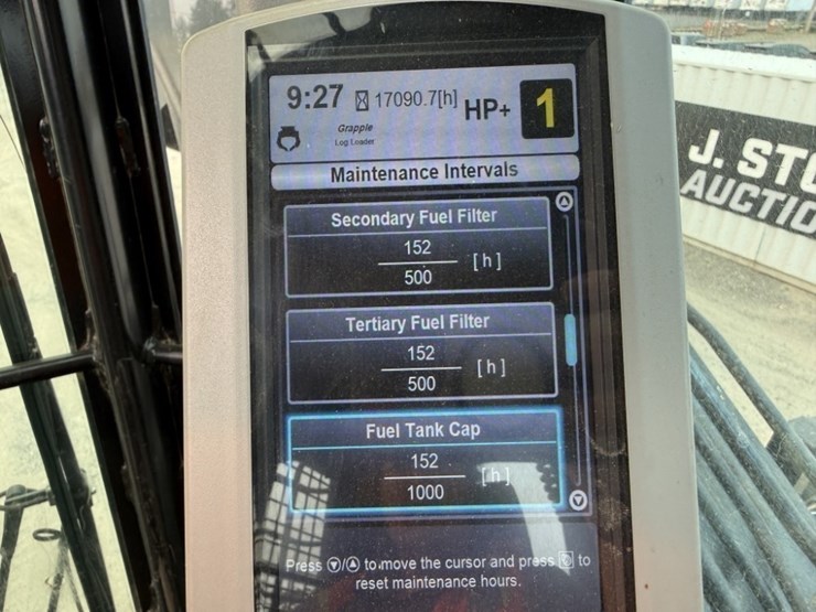 2013-caterpillar-568-image-44