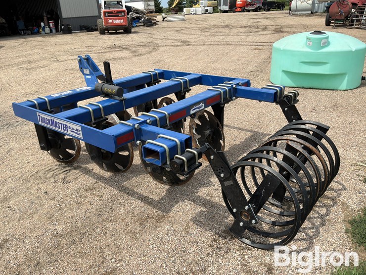 blu-jet-track-master-image-7