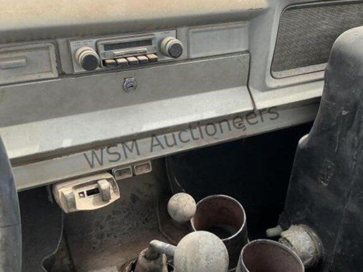 1966-jeep-gladiator-image-17