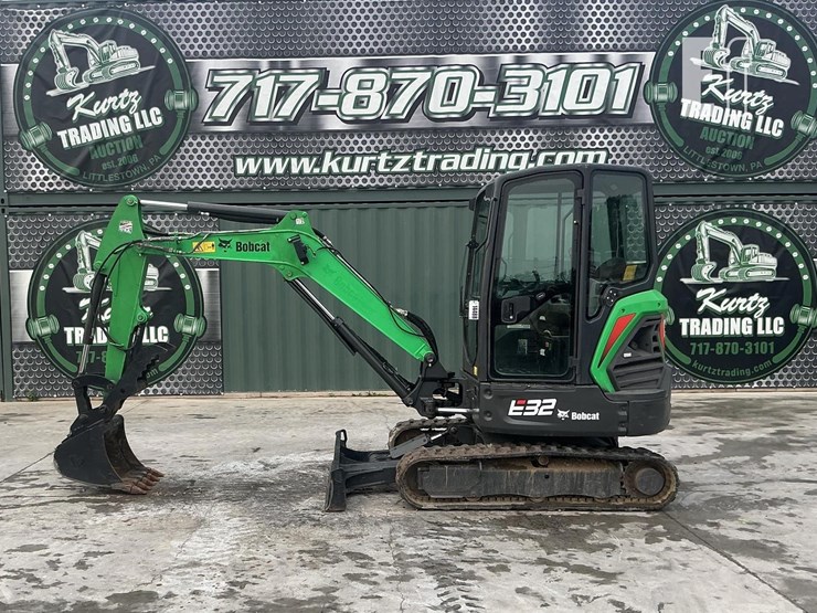 2018-bobcat-e32i-image-1