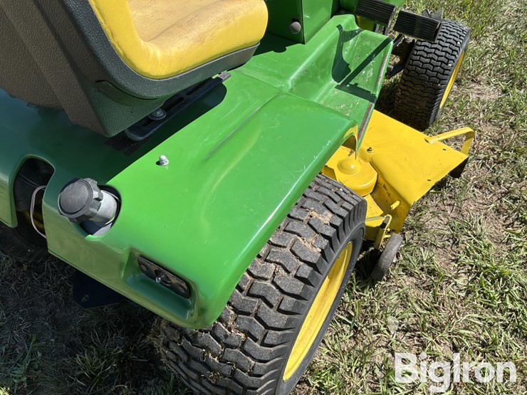 john-deere-317-image-16