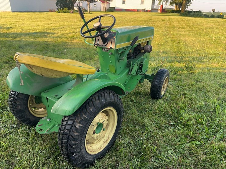 john-deere-110-image-3