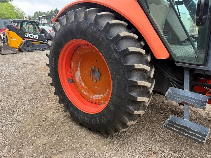 kubota-m125x-image-12