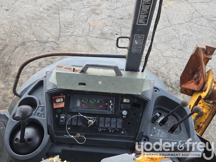 deere-310g-image-41