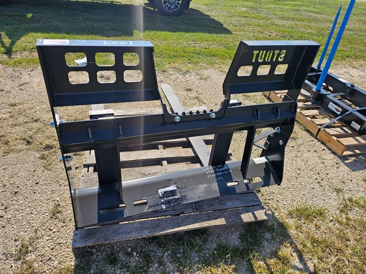 stout-48"-pallet-forks-image-3