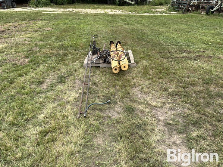 gleaner-830-image-4