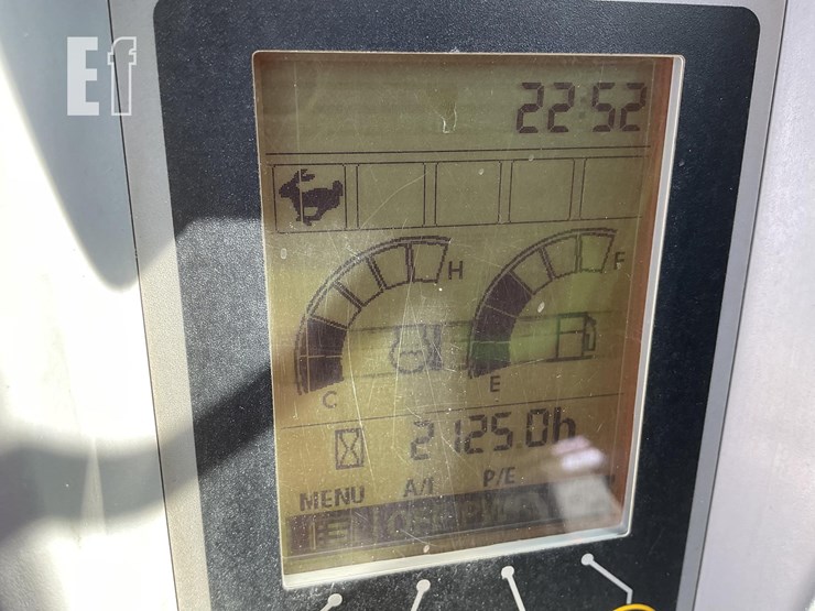 2014-deere-50g-image-16