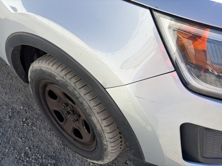 2016-ford-explorer-image-16