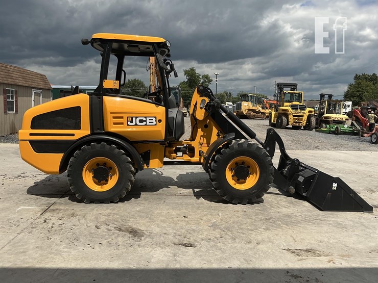 2024-jcb-407-image-5