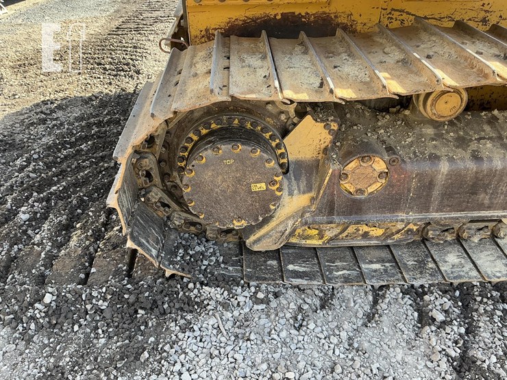 2014-komatsu-d51pxi-22-image-10