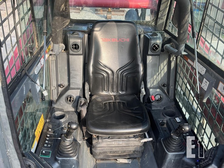 2019-takeuchi-tl12v2-image-13