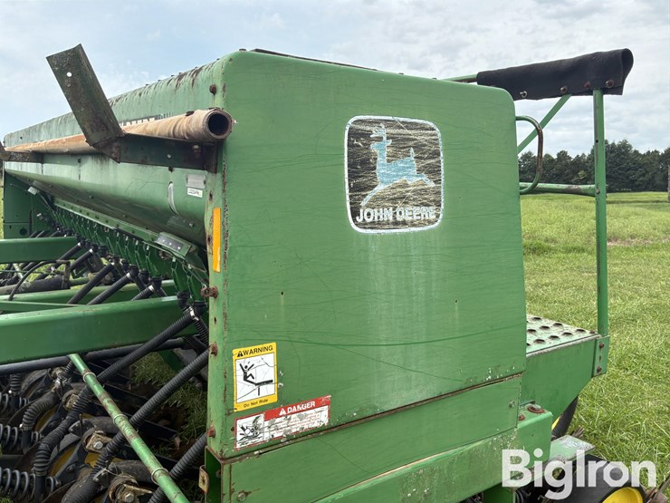john-deere-750-image-9