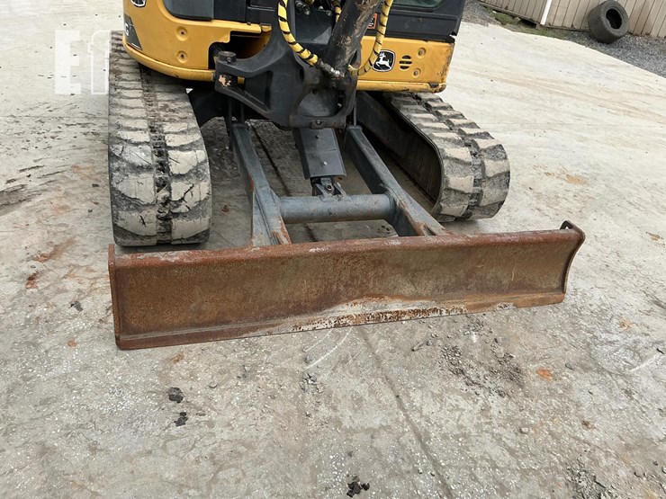 2022-deere-50g-image-13