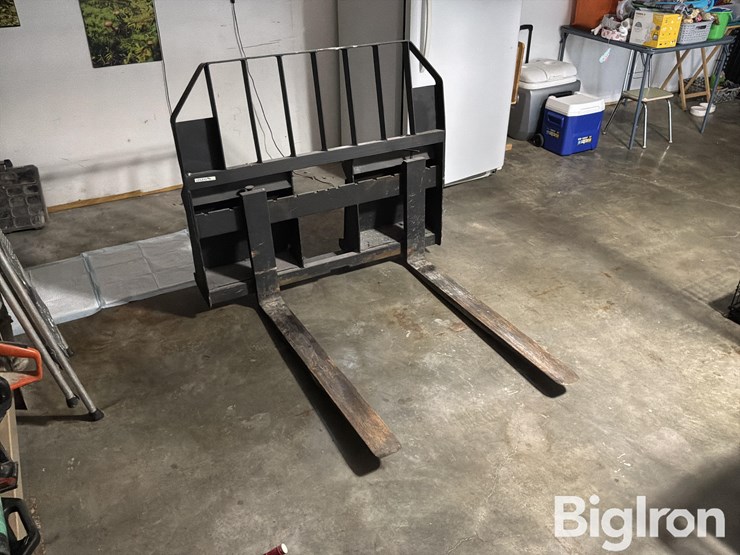 bobcat-pallet-fork-image-3