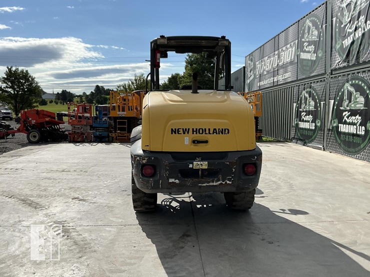 2021-new-holland-w80c-image-3