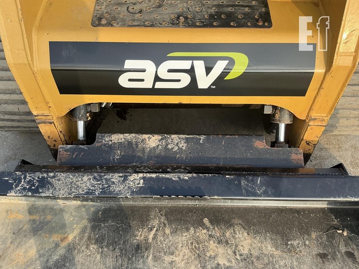 2017-asv-posi-track-rt120f-image-12
