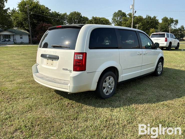 2009-dodge-grand-caravan-se-image-5