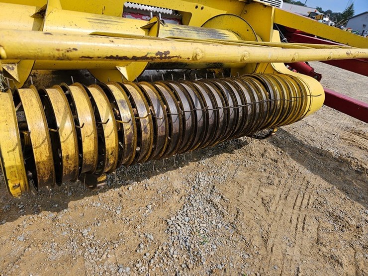 2018-new-holland-790-image-12