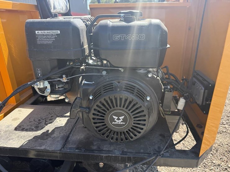 #50-•-crawler-dumper-w/-seat---future-j1500---gas-image-9