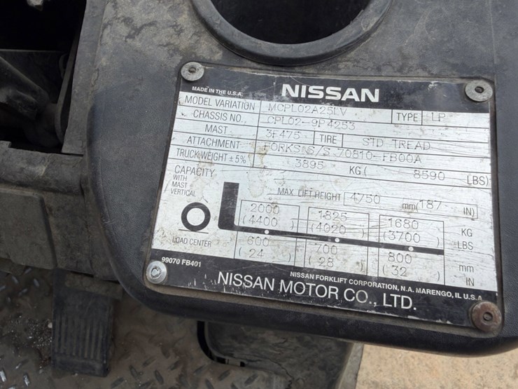 nissan-4400-warehouse-pallet-forklift-image-5