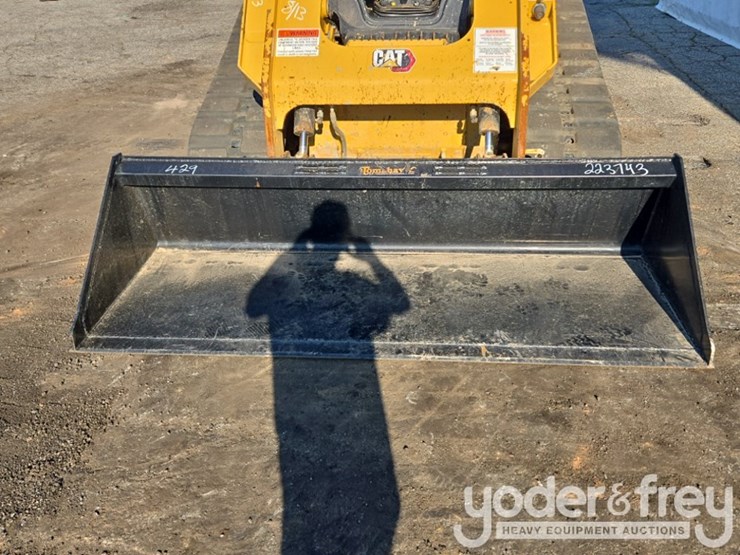 2023-caterpillar-289d3-image-14