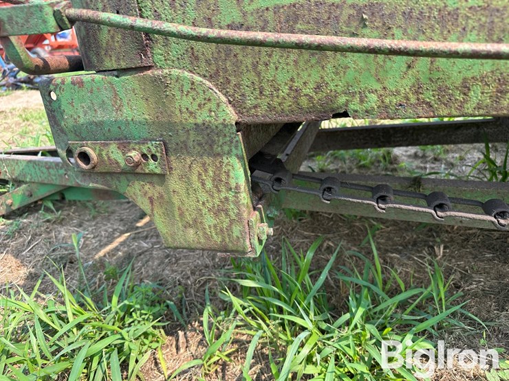 john-deere-11-image-17