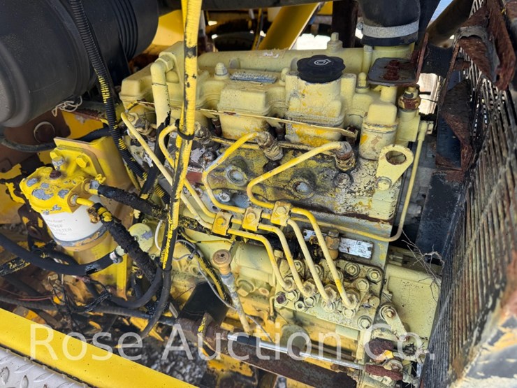 hydro-seeder-caterpillar-engine-(new-kent,-va)-image-9