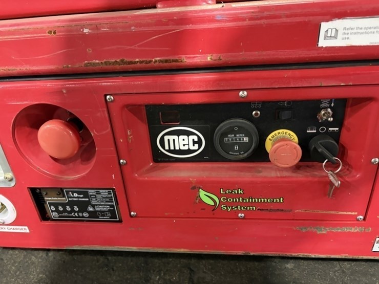 2020-mec-micro-19-scissor-lift-image-15