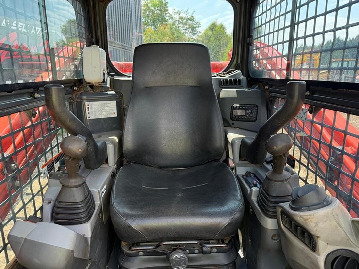 2022-kubota-svl75-2-image-19