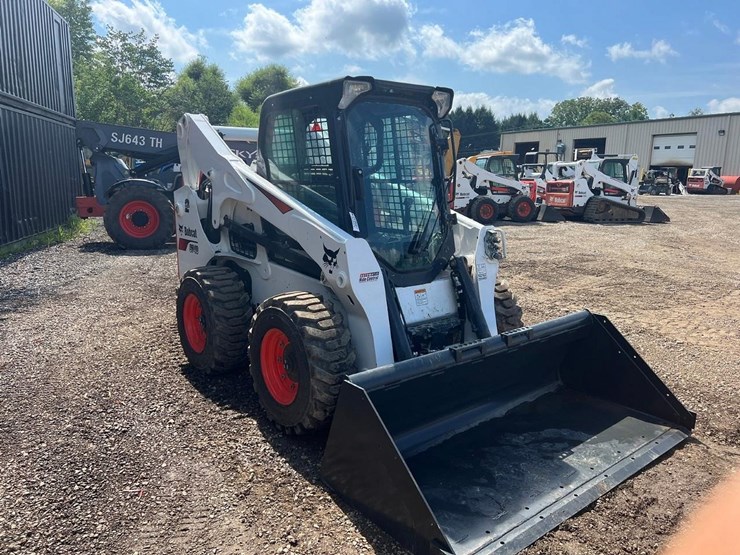 2022-bobcat-s740-image-9