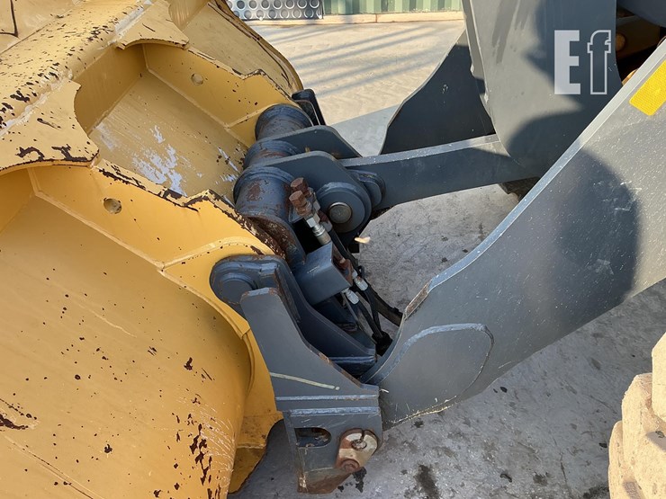 2019-deere-524l-image-10