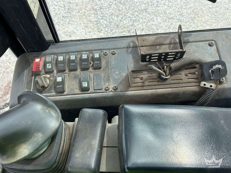 2009-caterpillar-d5k-image-11