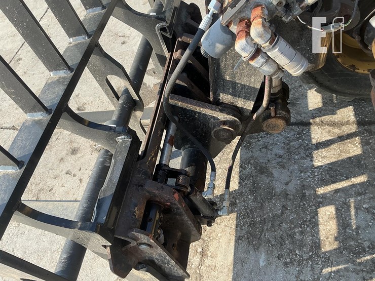 2018-caterpillar-th255c-image-11