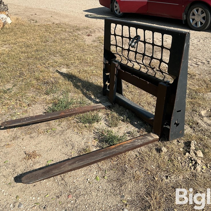 Bobcat Pallet Forks