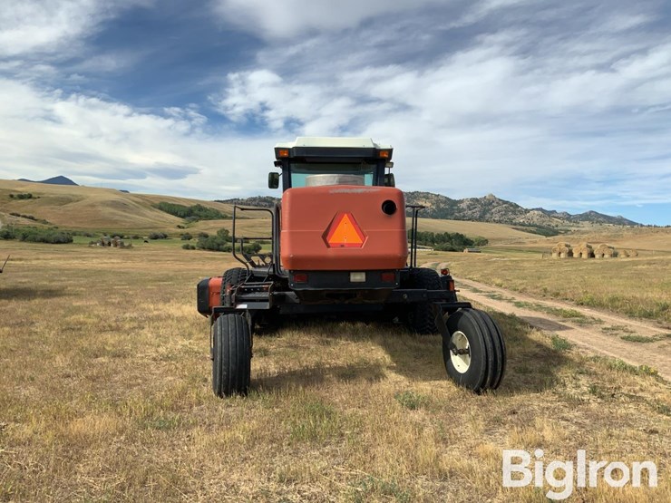 hesston-8250-image-6