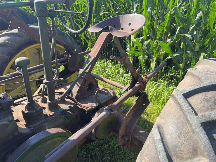 john-deere-b-image-31