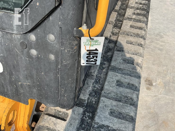 2021-jcb-3ts-8t-image-21