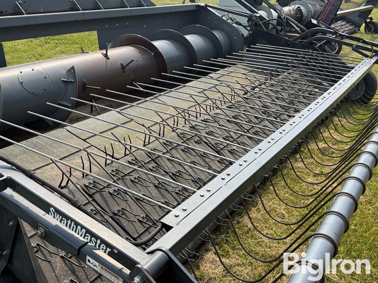 gleaner-4200-image-13