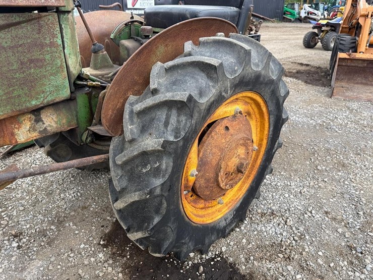 john-deere-m-image-12