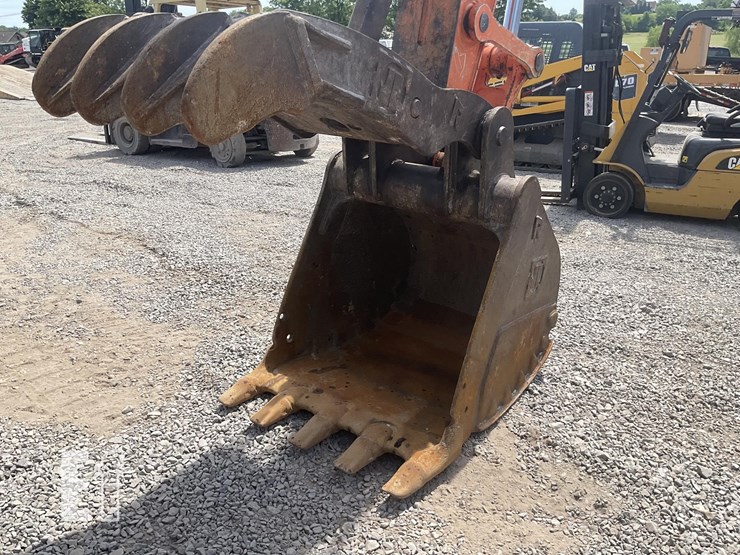 2018-hitachi-zx210-lc-6n-image-11