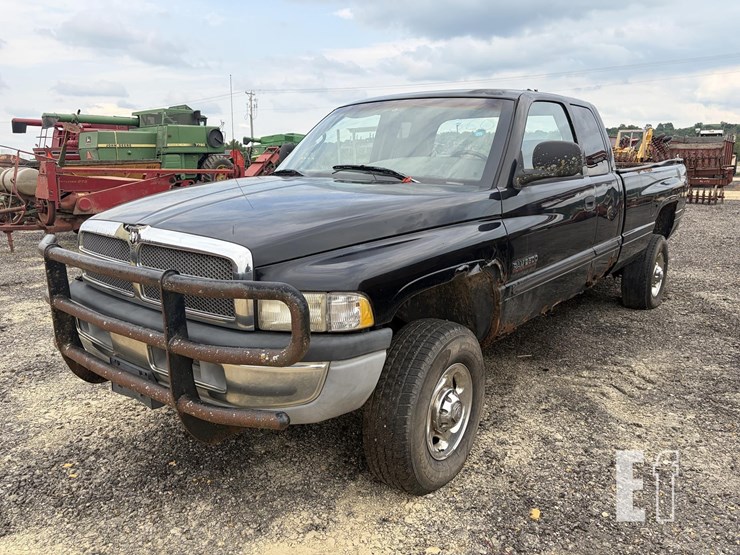 1999-dodge-ram-2500-image-1