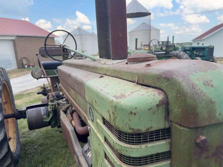 john-deere-b-image-11