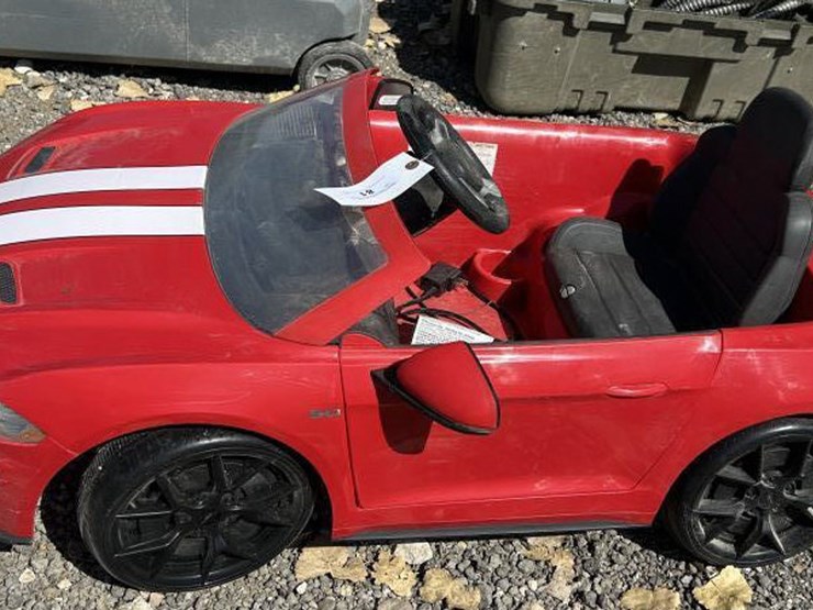#81-•-ford-convertible-g7-chargeable-kid's-car-image-2