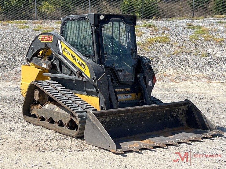 new-holland-c238-image-1