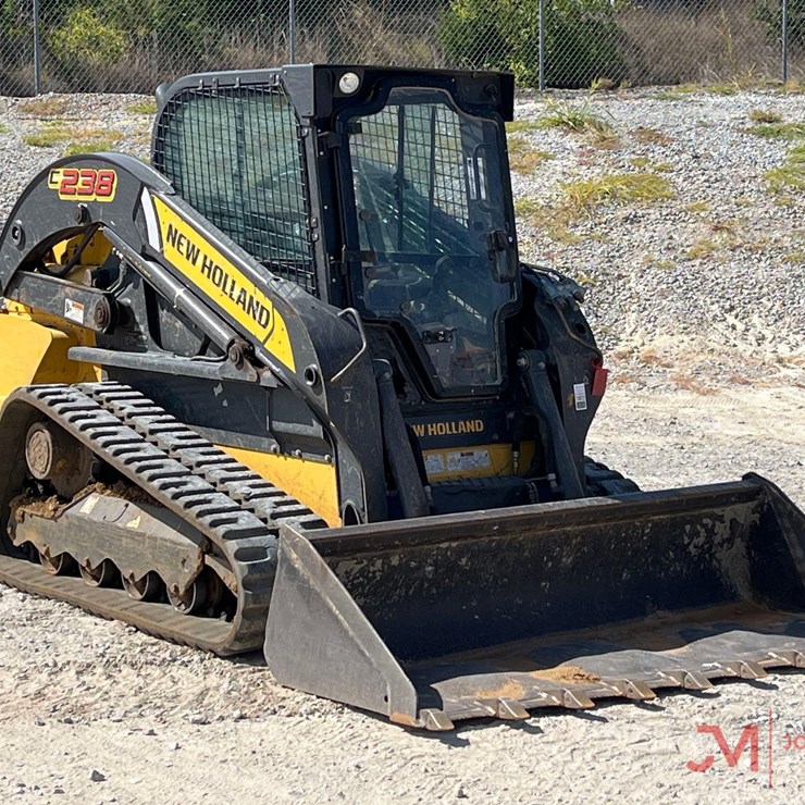 NEW HOLLAND C238