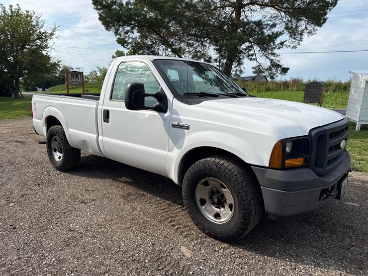 2006-ford-f350-image-7